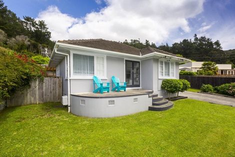 Photo of property in 77 Raukawa Street, Stokes Valley, Lower Hutt, 5019