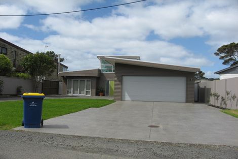 Photo of property in 103 Ferry Parade, Herald Island, Auckland, 0618