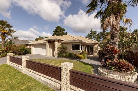 Photo of property in 37 Stableford Drive, Pyes Pa, Tauranga, 3112