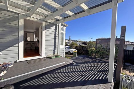 Photo of property in 126 Forest Lake Road, Forest Lake, Hamilton, 3200