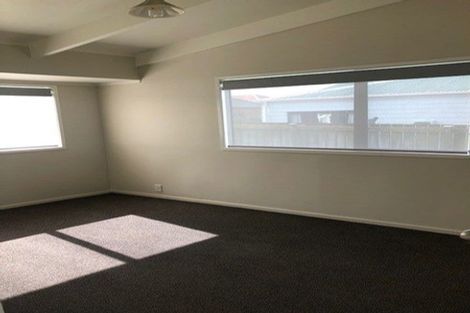 Photo of property in 21 Cambridge Terrace, Papatoetoe, Auckland, 2025