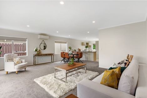 Photo of property in 2 Calumet Way, Takanini, 2112