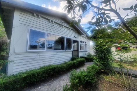 Photo of property in 30 Tahi Terrace, Glen Eden, Auckland, 0602