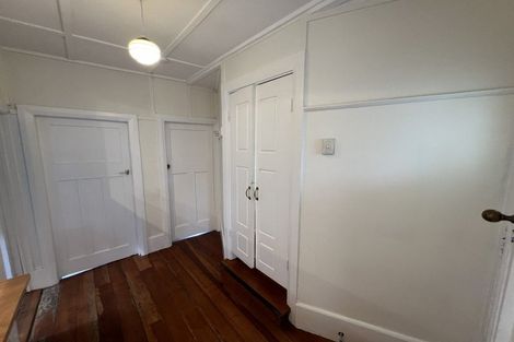 Photo of property in 83 Apu Crescent, Lyall Bay, Wellington, 6022