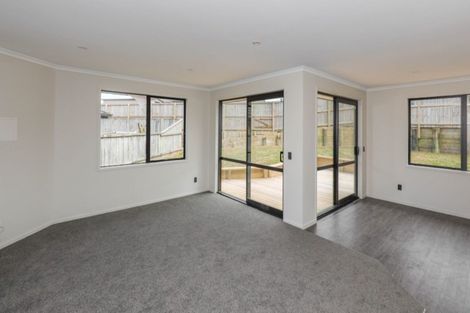 Photo of property in 17 Ribbonwood Close, Te Kauwhata, 3710
