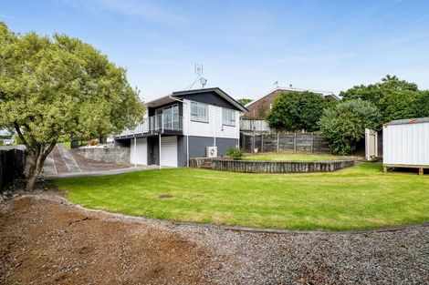 Photo of property in 5 Ambury Place, Merrilands, New Plymouth, 4312