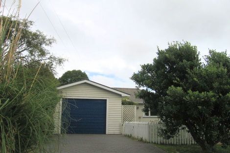 Photo of property in 22 Mclellan Street, Tawa, Wellington, 5028