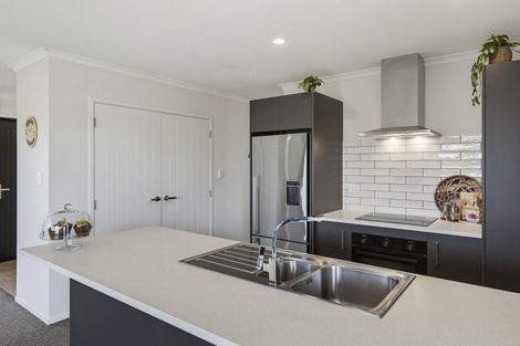 Photo of property in 42 Tainui Street, Levin, 5510