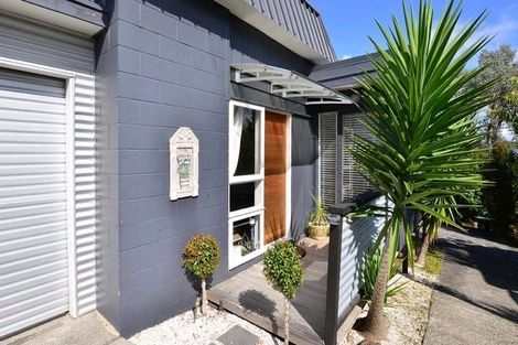 Photo of property in 1/612 Beach Road, Browns Bay, Auckland, 0630