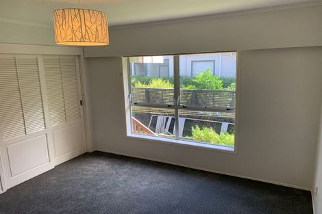 Photo of property in 1/190 Queen Street, Northcote Point, Auckland, 0627