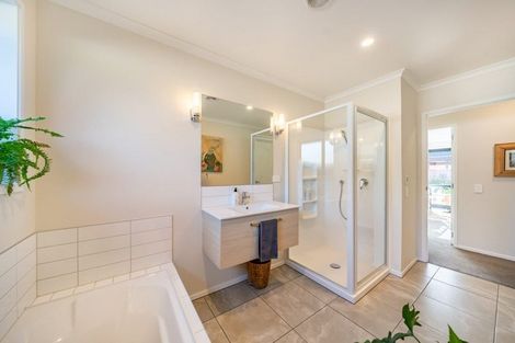 Photo of property in 30 Martingale Drive, Whitby, Porirua, 5024