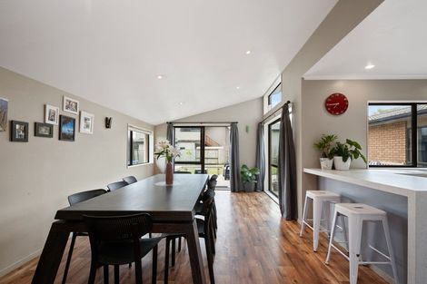 Photo of property in 1 Botanical Heights Drive, Waipahihi, Taupo, 3330