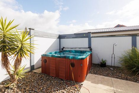 Photo of property in 1b Carthew Street, Feilding, 4702