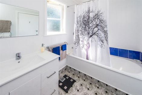 Photo of property in 86 Manuka Street, Castlecliff, Whanganui, 4501