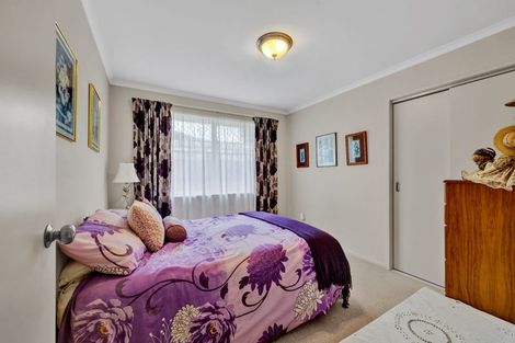 Photo of property in 5 Faber Place, Inglewood, 4330