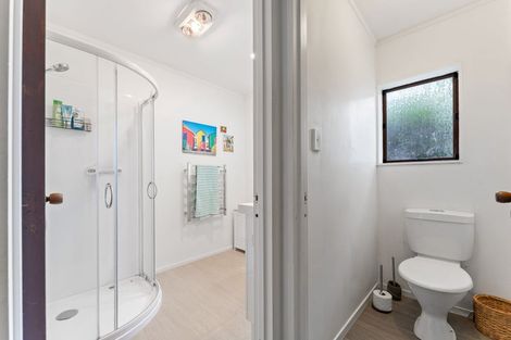 Photo of property in 38 Scott Road, Stanmore Bay, Whangaparaoa, 0932