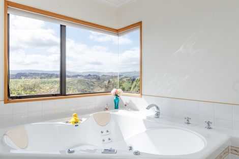 Photo of property in 40 Kilkenny Place, Fitzherbert, Palmerston North, 4410