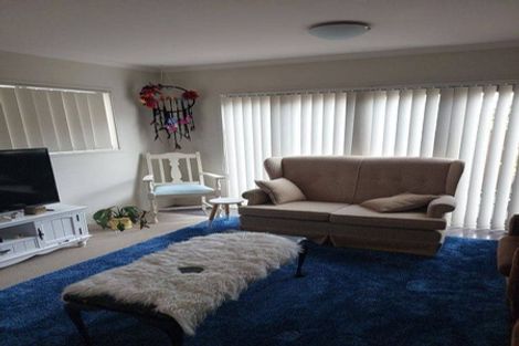 Photo of property in 11 Greenbough Lane, Greenhithe, Auckland, 0632