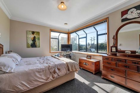 Photo of property in 9 Burke Street, Eltham, 4322