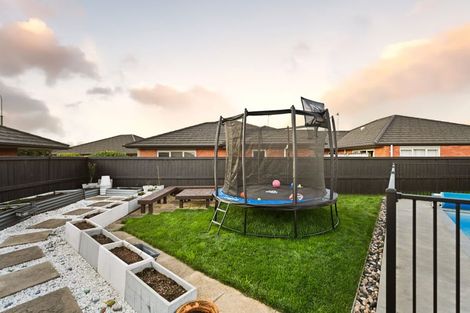 Photo of property in 23 Tiaki Way, Cambridge, 3434