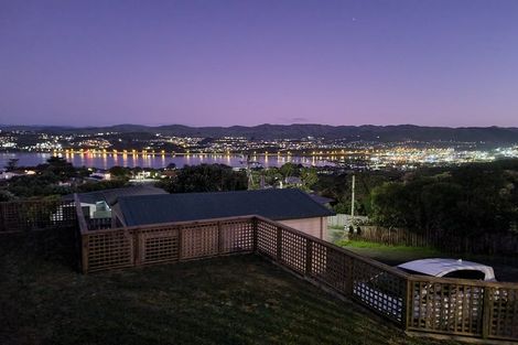 Photo of property in 31 Hiwi Crescent, Titahi Bay, Porirua, 5022