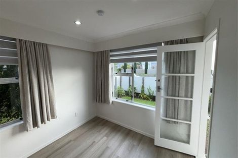 Photo of property in 364 Devon Street East, Strandon, New Plymouth, 4312