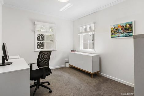 Photo of property in 34 Rama Crescent, Khandallah, Wellington, 6035