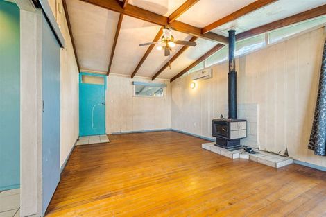 Photo of property in 49 Royal Road, Massey, Auckland, 0614