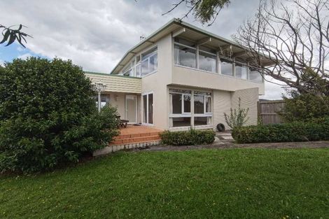 Photo of property in 1/37 Coronation Road, Hillcrest, Auckland, 0627