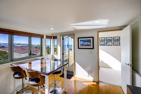 Photo of property in 11 Sealy Road, Bluff Hill, Napier, 4110