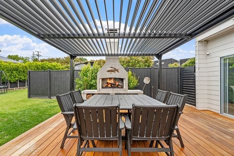 Photo of property in 267 Vipond Road, Stanmore Bay, Whangaparaoa, 0932