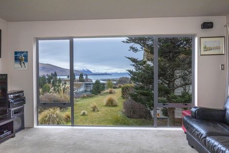 Photo of property in 6 Murray Place, Lake Tekapo, 7999
