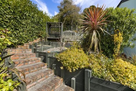 Photo of property in 22 Shandon Street, Roseneath, Port Chalmers, 9023