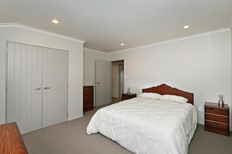 Photo of property in 5 Larlin Drive, Hawera, 4675