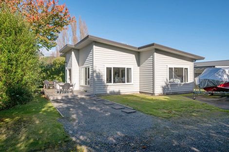 Photo of property in 2/38 Kinloch Road, Kinloch, Taupo, 3377