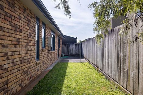 Photo of property in 10a Stewart Crescent, Hokowhitu, Palmerston North, 4410