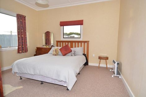 Photo of property in 32 Anne Street, Gladstone, Invercargill, 9810