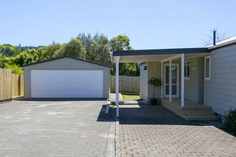Photo of property in 12b Reeves Road, Acacia Bay, Taupo, 3330