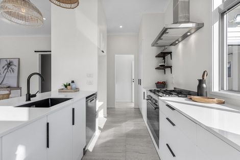 Photo of property in 10a Maranui Street, Mount Maunganui, 3116