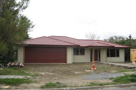 Photo of property in 9 Hobbs Grove, Epuni, Lower Hutt, 5011