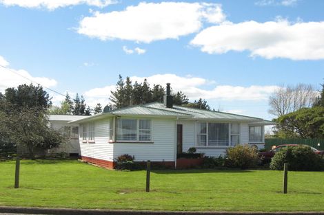 Photo of property in 40 Flower Street, Bulls, 4818