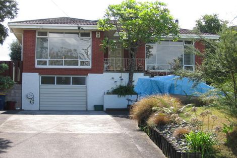 Photo of property in 63 Cliff View Drive, Green Bay, Auckland, 0604
