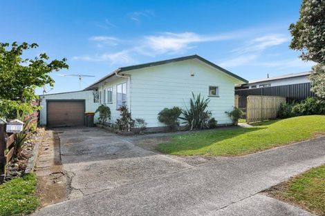 Photo of property in 13 Kaitangata Crescent, Kelson, Lower Hutt, 5010