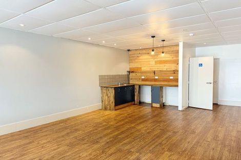 Photo of property in 401 High Street, Rangiora, 7400