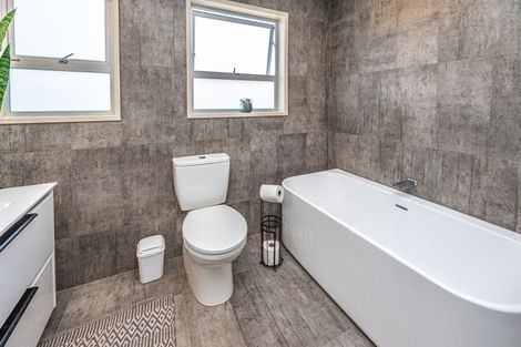 Photo of property in 19a Peakes Road, Saint Johns Hill, Whanganui, 4501