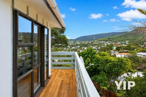 Photo of property in 11 Kau Kau Way, Ngaio, Wellington, 6035
