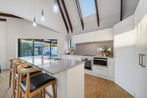 Photo of property in 168 Dyers Pass Road, Cashmere, Christchurch, 8022