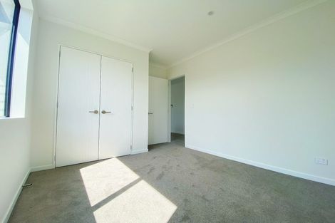 Photo of property in 37c Forrest Hill Road, Milford, Auckland, 0620