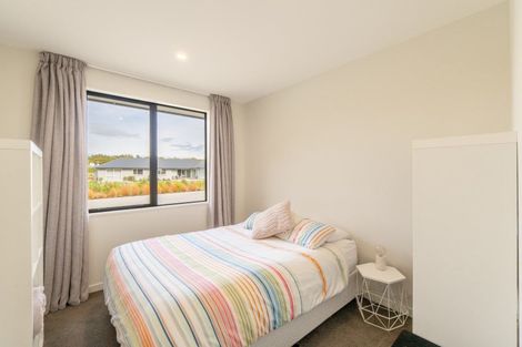 Photo of property in 111 Blairlogie Close, Otatara, Invercargill, 9879
