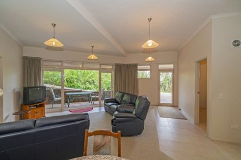 Photo of property in 187 Buffalo Beach Sh25 Road, Whitianga, 3510